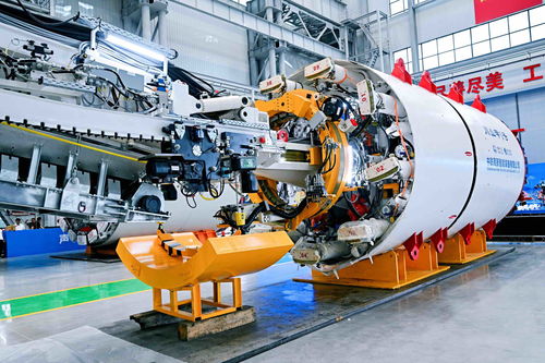 川山甲1號 四川首臺全鏈土壓平衡盾構機在新津下線，智能制造裝備再添新成員